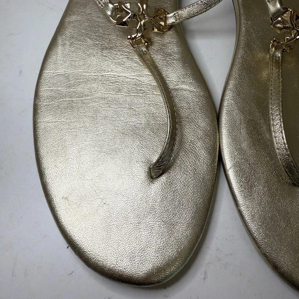 TORY BURCH Capri Strap Sandal Spark Gold Size 8 T-Strap Thong Metallic Logo